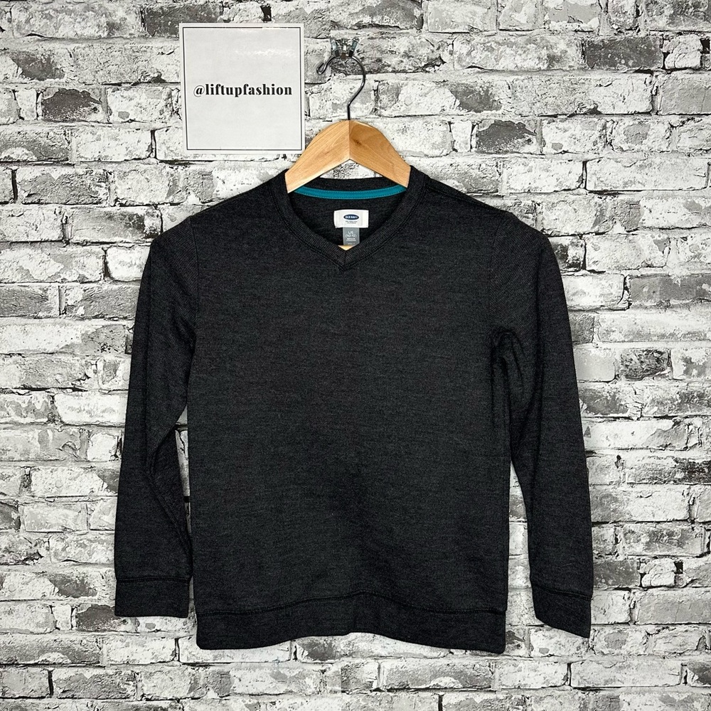 EUC Old Navy Charcoal V-Neck Long Sleeve Pullover Size Youth Large (10-12)